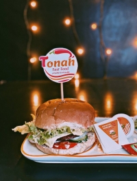 Tonah fast food